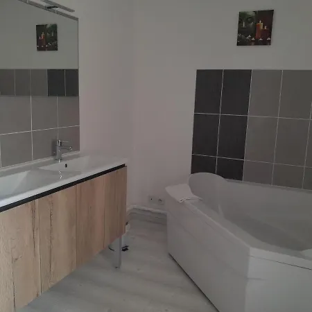 La Maison De L'harmadas Panzió *